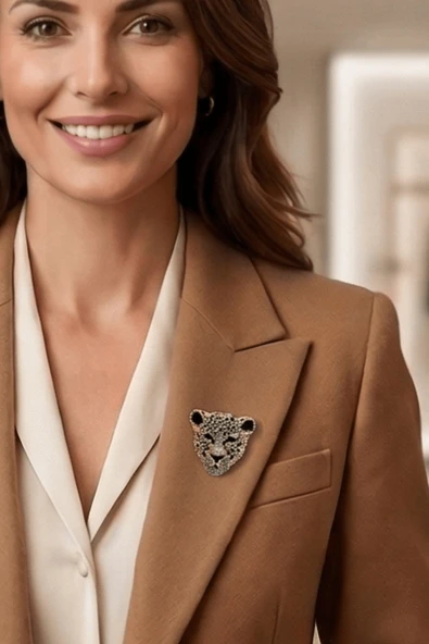 Kristal Taşlı Lüks Leopar Figürlü Broş ürün görseli 1
