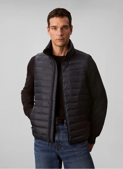 Calvin Klein Kolsuz Hafif Naylon Şişme Erkek Yelek LV04LC509G-CEF ürün görseli 1