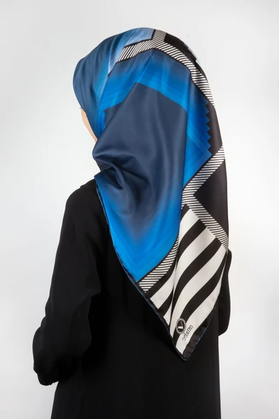 Twill Geometrik Desenli Saks Renkli 90x90 Eşarp (İpek İçermez) Kenar Dikiş Şekli El Dikişli ürün görseli 1