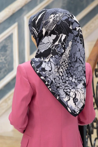 %100 Twill İpek Yaprak Desenli Gri - Siyah Renkli 90x90 Eşarp Dikim Şekli : El Dikişi ürün görseli 1