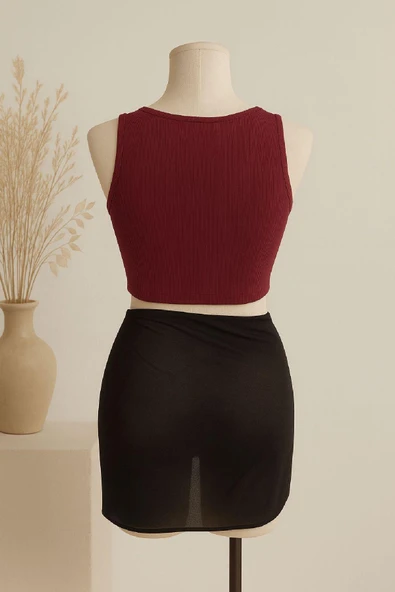 Kadın Kombin Şıklığı Bordo Yuvarlak Yaka Crop ve Siyah Pareo 2'li Set ürün görseli 1