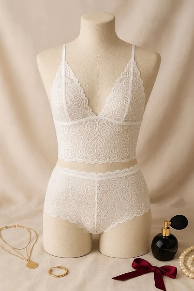 Kadın Beyaz Dantel Bralet ı – Romantik ve Zarif İç Giyim Şort Takım ürün görseli 1