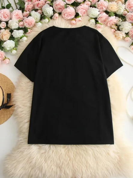 Baskılı Kadın Salaş Stil Siyah Oversize Bisiklet Yaka Tişört ürün görseli 1