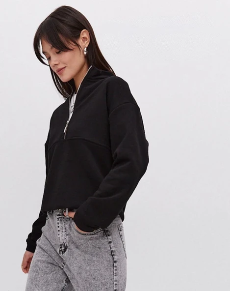 Kadın Salaş Stil Siyah Oversize Yarım Farmuarlı Yakalı Basic Sweatshirt ürün görseli 1