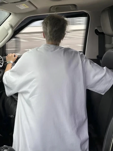 Baskılı Kadın Salaş Stil Beyaz Oversize Bisiklet Yaka Tişört ürün görseli 1