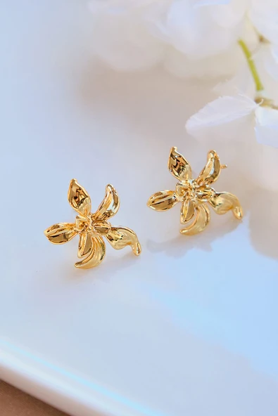 Gold Ayrık Yapraklı Çiçek Küpe - Resim 3