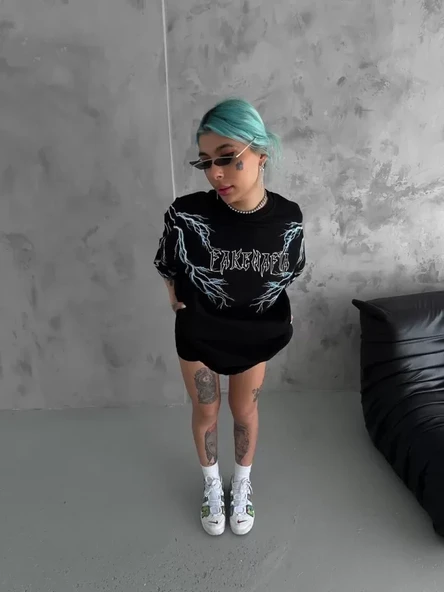 Baskılı Unisex Günlük Stil Siyah Grunge Stil Yazı Rahat Kalıp Tişört ürün görseli 1