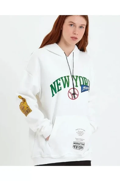 Baskı Detaylı Erkek Günlük Stil Sırt Beyaz Kapüşonlu Sweatshirt ürün görseli 1