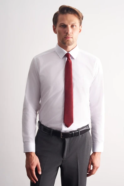 Beyaz Uzun Kol Sert Yaka Düz Pamuklu Slim Fit Gömlek 1004260057 ürün görseli 1