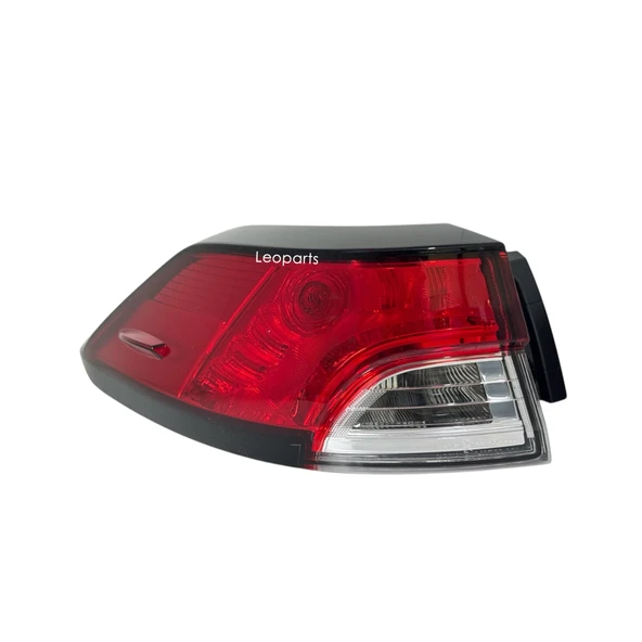 Leoparts Toyota Corolla Cross Stop Lambası Dış Sol (Ledsiz) 2022-2024 81561-16690 ürün görseli 1