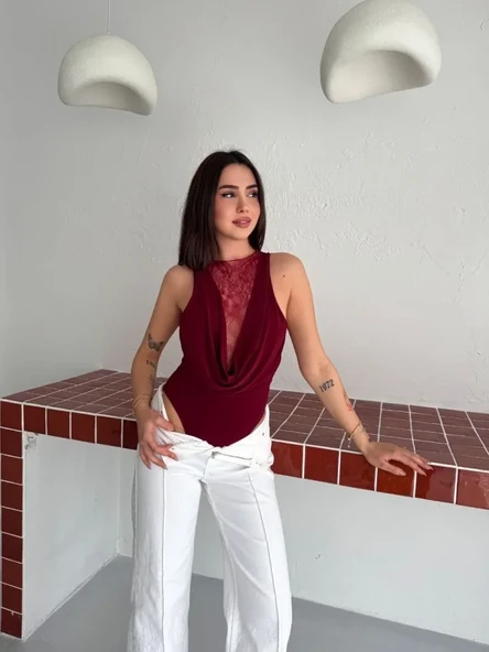 Dantel Detaylı Derin Dekolte Body Şık Kolsuz Yazlık Bodysuit - Bordo ürün görseli 1