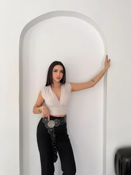 Vatkalı Kolsuz V Yaka Drapeli Crop Bluz Likralı Fit - Boyalı Gri ürün görseli 1