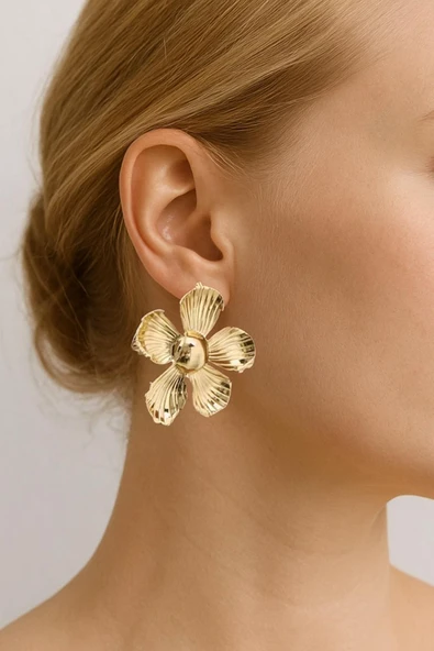 Gold Flower Papatya Küpe ürün görseli 1