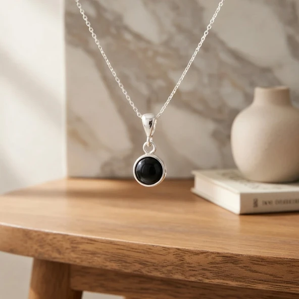 BlackCraft Oltu Taşı Yalın Kolye ürün görseli 1