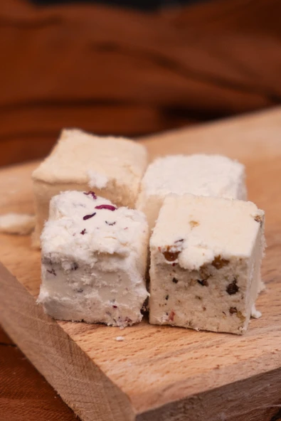 Antep Fıstıklı Çekme Helva - 400g Geleneksel Tatlı ürün görseli 1