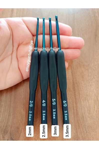 Enuyguntuhafiye Silikon Saplı Tığ Seti, 4lü Set( 2/2.5/3/3.5mm) ürün görseli 1