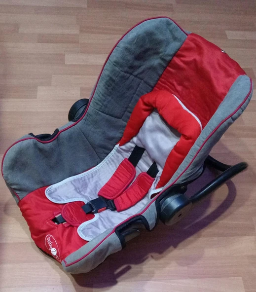 Baby2 Go Traffic ARABA BEBEK ÇOCUK KOLTUĞU (2.EL POZİSYONUNDA) ürün görseli 1