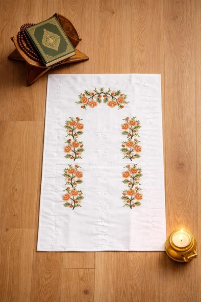 Kanaviçe İşlemeli Gardenya 70x135 cm Seccade Turuncu ürün görseli 1