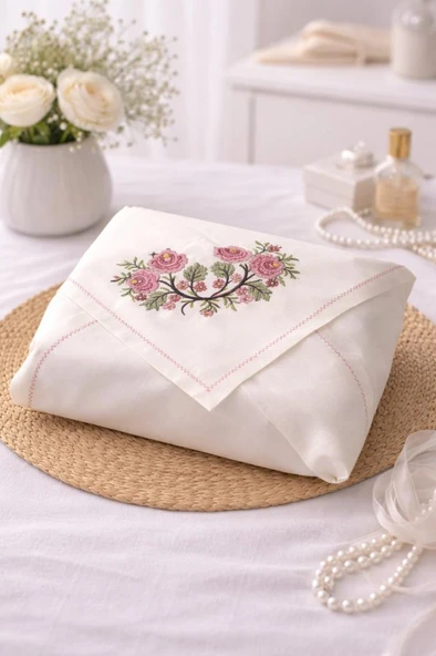 Kanaviçe İşlemeli Gardenya 90x90 cm Tek Bohça Pembe ürün görseli 1