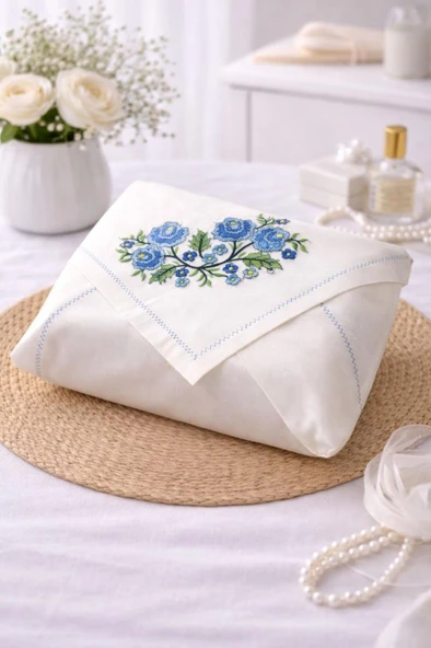 Kanaviçe İşlemeli Gardenya 90x90 cm Tek Bohça Mavi ürün görseli 1