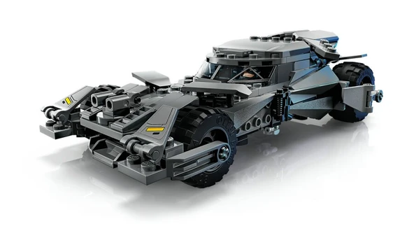 Lego DC Batman ve Superman Batmobile 76331 - Resim 3