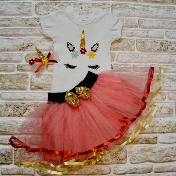 9-12-18 Ay Payetli Pony Nakışlı Tokalı Kısa Kollu Tütü Etek 3lü Kız Bebek Takımı Nar Çiçeği ürün görseli 1