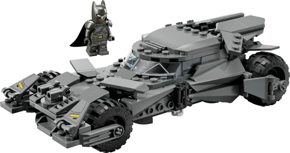 LEGO Super Heroes 76331 Batman v Superman Batmobile - Resim 3