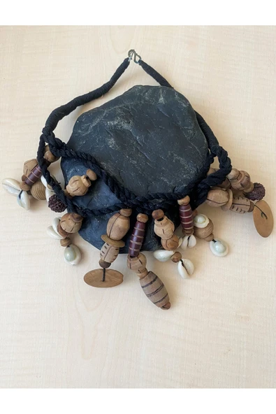 SANAT TACİRİ Vintage Avrupa El Yapımı Ahşap Boncuklu Kolye Midyeli Kolye ürün görseli 1