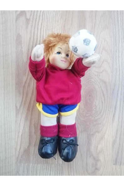 SANAT TACİRİ Koleksiyonluk Avrupa Porselen Yüzlü Futbolcu Figür N0 28 ürün görseli 1