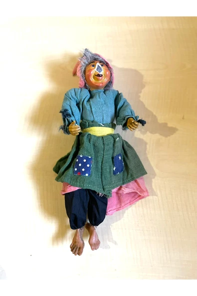 SANAT TACİRİ Hasarlı El Yapımı Porselen Cadı El Boyama Porselen Bebek N0 114 ürün görseli 1