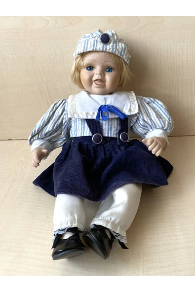 SANAT TACİRİ 37cm Ifadeli Porselen Bebek Gülen Porselen Oyuncak Bebek NO 70 ürün görseli 1