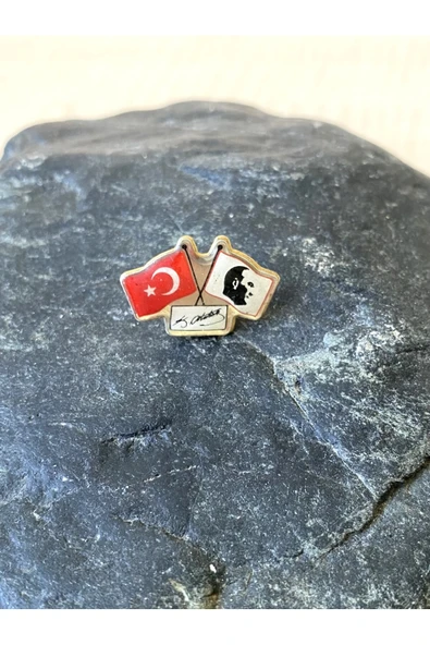 SANAT TACİRİ VİNTAGE ATATÜRK VE BAYRK TEMALI ROZET NO 76 ürün görseli 1