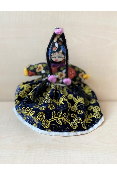 SANAT TACİRİ El Yapımı Köylü Kadını Oyuncak Bebek NO 63 ürün görseli 1