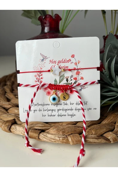 nergis collection Nazar Boncuklu Kişiselleştirilmiş Harfli Marteniçka ve Sedefli Yıldız Bileklik ürün görseli 1
