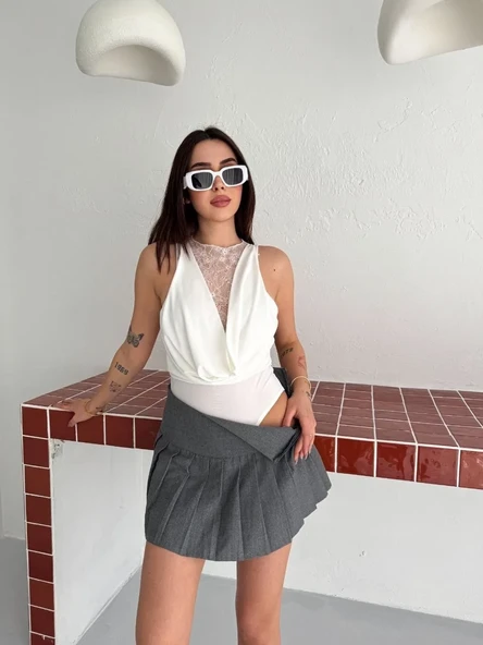 Kadın Dantel Detaylı Derin Dekolte Body Şık Kolsuz Yazlık Bodysuit - Beyaz ürün görseli 1