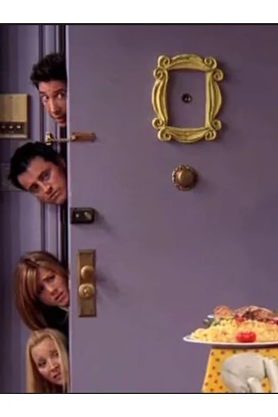 GİT3D Friends Monica'nın Kapı Süsü, Rubatrend Sarı Çerçeve Kapı Dekoru ürün görseli 1