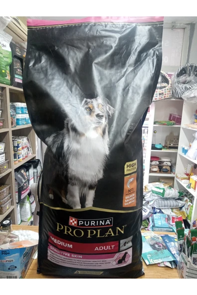 Pro Plan HASSAS DERİYE SAHİP ORTA IRK YETİŞKİN KURU KÖPEK MAMA 14 Kg Somonlu ürün görseli 1