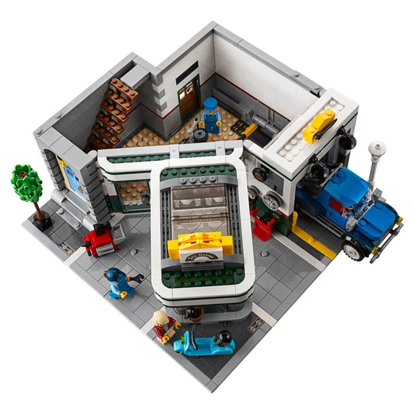 LEGO Creator Expert 10264 Corner Garage - Resim 4