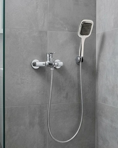 Siyah Duş Seti El Duşu Başlığı Spiral Hortum Dayanıklı Banyo Duş Aksesuarı ürün görseli 1