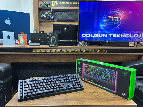 Razer Blackwidow V4 Pro İngilizce Oyuncu Klavyesi (İKİNCİ EL) ürün görseli 1
