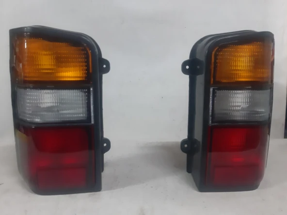 İKİ ADET FİYATIDIR SAĞ VE SOL ÇİFT MITSUBISHI L300 Mitsubishi L300 Minibüs Panelvan Arka Stop Lambası Arka Far 1998-2004 Duyu hariç ürün görseli 1