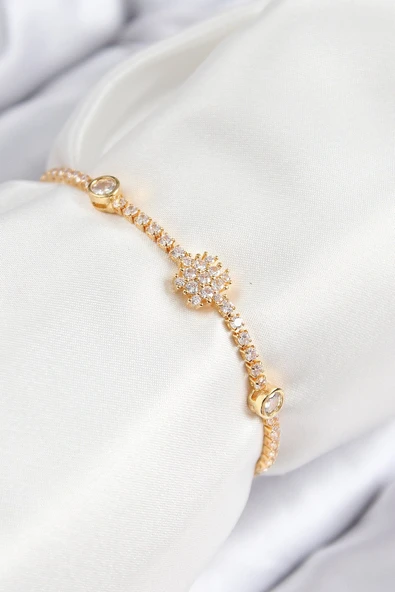 Pirinç Zirkon Taşlı Kar Tanesi Model Gold Renk Asansörlü Kadın Bileklik ürün görseli 1
