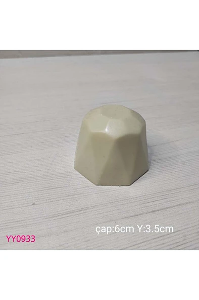 YY0933 Prizma Silikon Kalıp ürün görseli 1