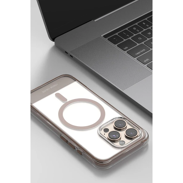 iPhone 16 Hulk Magsafe Kapak - Beyaz - Resim 2