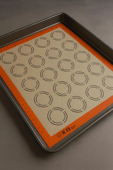 Silikon Fırın Matı 30x40 cm Yapışmaz Hamur Pasta Pişirme Altlığı ürün görseli 1