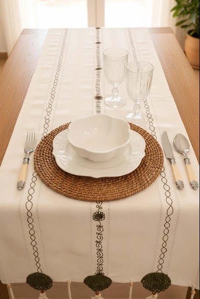 Yeşil Nakışlı Dantelli Runner 50x130 cm - Resim 5