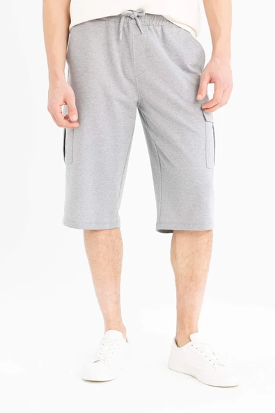 Defacto T4693 Gri Slim Fit Dar Kesim Kargo Cepli Basic Düz Kapri Şort ürün görseli 1