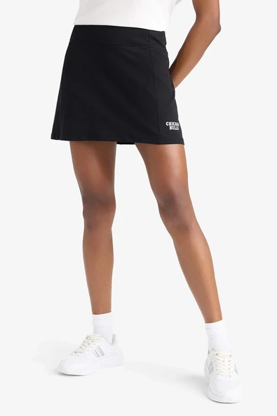 Defacto E2787 Siyah DeFactoFit NBA Chicago Bulls İçi Taytlı Mini Etek ürün görseli 1