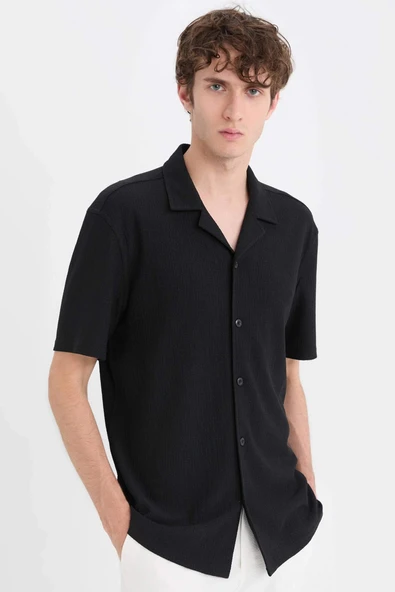 Defacto C4125 Siyah Modern Fit Polo Yaka Dokulu Penye Kısa Kollu Siyah Gömlek ürün görseli 1