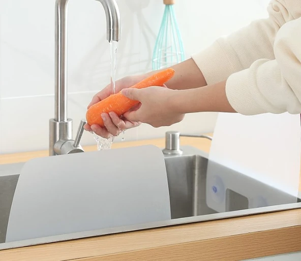 Lavabo ve Ocak Sıçrama Önleyici Vantuzlu Kalkan ürün görseli 1